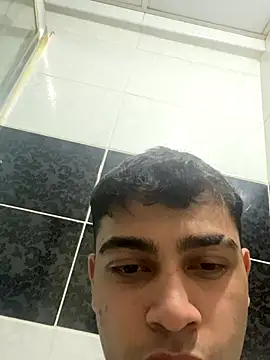 Snapshot of astoperaa chatting on 09-29-25, 04:01 astoperaa online show from 09-29-25, 04:01