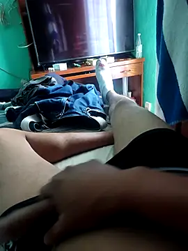 Snapshot of Carlos27hot chatting on 10-09-25, 07:34 Carlos27hot online show from 10-09-25, 07:34