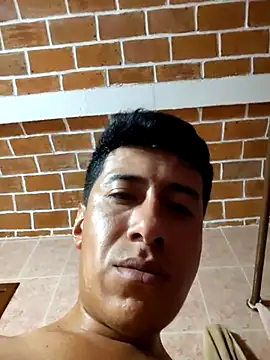 Snapshot of Carlos27hot chatting on 10-17-25, 12:36 Carlos27hot online show from 10-17-25, 12:36