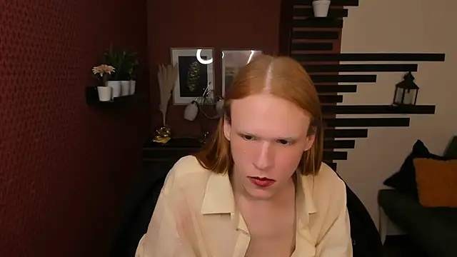 ChloeValentinee online show from 11-05-25, 12:49