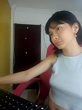 xoxo milk online show from 10-28-25, 04:20