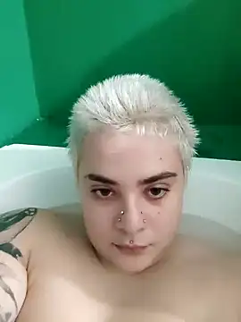 Snapshot of graff_venas chatting on 09-20-25, 06:42 graff venas online show from 09-20-25, 06:42