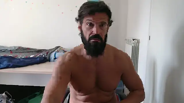 Snapshot of muscoloporco chatting on 10-18-25, 08:04 muscoloporco online show from 10-18-25, 08:04