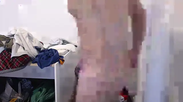 Snapshot of muscoloporco chatting on 10-21-25, 03:24 muscoloporco online show from 10-21-25, 03:24