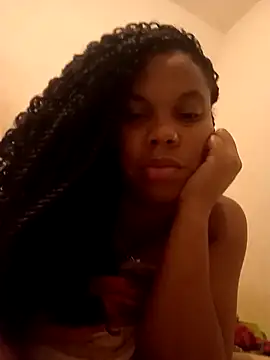 Snapshot of PrettahSantos chatting on 12-22-25, 07:11 PrettahSantos online show from 12-22-25, 07:11