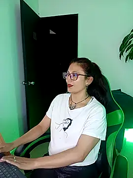 VictoriaSpenser online show from 11-14-25, 08:18