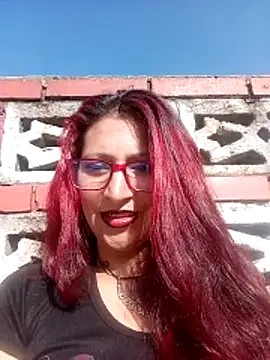 VictoriaSpenser online show from 12-15-25, 01:15