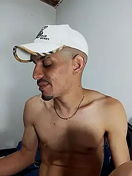 LATINO27CM online show from 10-15-25, 12:44