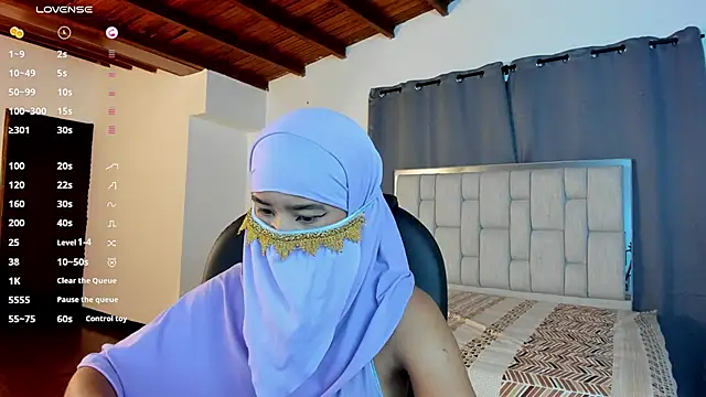 Snapshot of kalila_latif chatting on 10-21-25, 02:12 kalila latif online show from 10-21-25, 02:12