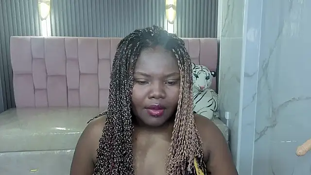 Soffia b online show from 10-16-25, 02:56
