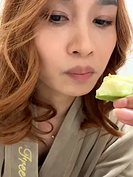 Snapshot of skys777 chatting on 12-17-25, 01:50 skys777 online show from 12-17-25, 01:50