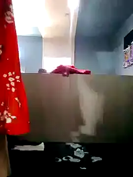 transreyna online show from 02-21-25, 01:33