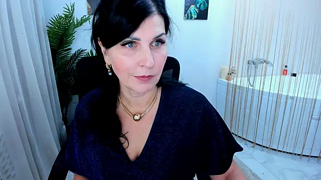 Moon Veloure1 online show from 11-27-25, 03:30