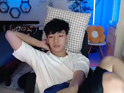 niel cumshow online show from 12-19-25, 08:10