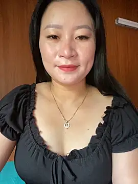 violet-00 online show from 10-21-25, 02:23