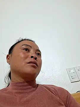 xuxulovezz online show from 11-19-25, 12:05