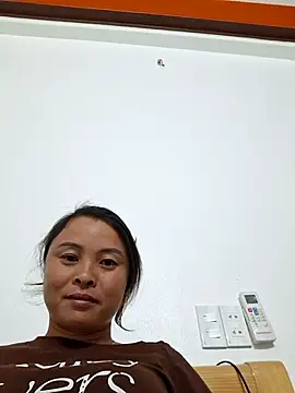 xuxulovezz online show from 11-23-25, 10:26