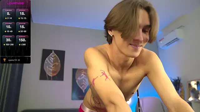 Snapshot of CleoStringer chatting on 10-16-25, 08:59 CleoStringer online show from 10-16-25, 08:59