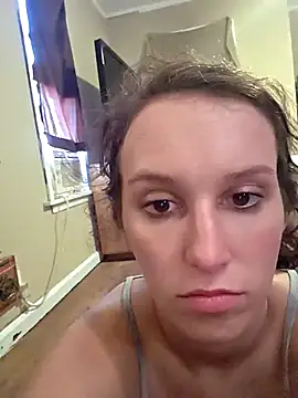 Snapshot of brunettebabexo3 chatting on 10-20-25, 09:15 brunettebabexo3 online show from 10-20-25, 09:15