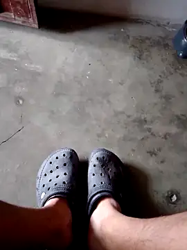 SALCEDO 041198 online show from 10-31-25, 11:33