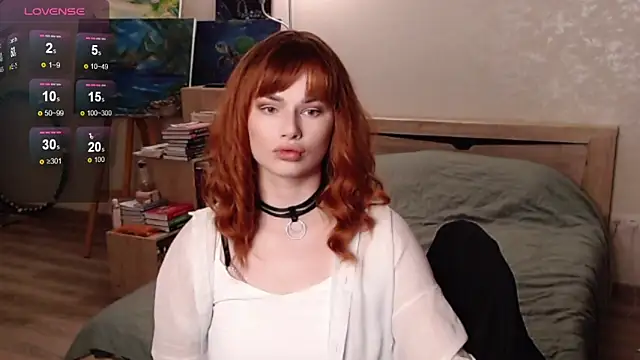 Snapshot of bbJ_one chatting on 10-24-25, 12:23 bbJ one online show from 10-24-25, 12:23