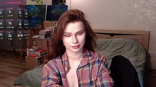 Snapshot of bbJ_one chatting on 10-28-25, 10:30 bbJ one online show from 10-28-25, 10:30