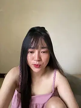 Snapshot of Be_xinh chatting on 09-25-25, 01:59 Be xinh online show from 09-25-25, 01:59