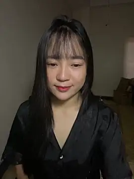 Snapshot of Be_xinh chatting on 10-23-25, 03:44 Be xinh online show from 10-23-25, 03:44