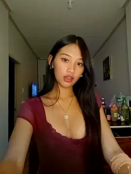 Bunny72772 online show from 10-11-25, 03:32