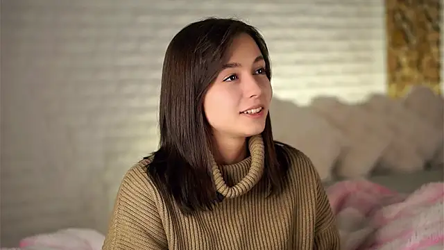 LettySlovacek online show from 10-09-25, 03:48