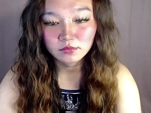 Eyes-on-me online show from 11-03-25, 12:57