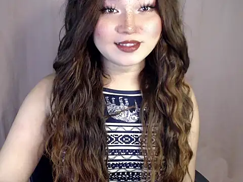 Eyes-on-me online show from 12-01-25, 05:07