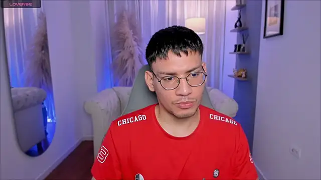 Snapshot of marcuswildx chatting on 11-27-25, 01:57 marcuswildx online show from 11-27-25, 01:57