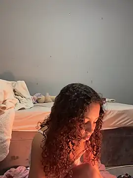 Snapshot of OliviaAshhh chatting on 01-18-26, 12:47 OliviaAshhh online show from 01-18-26, 12:47