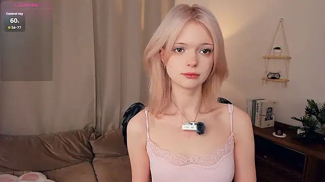 LaureMestler online show from 02-16-26, 08:32