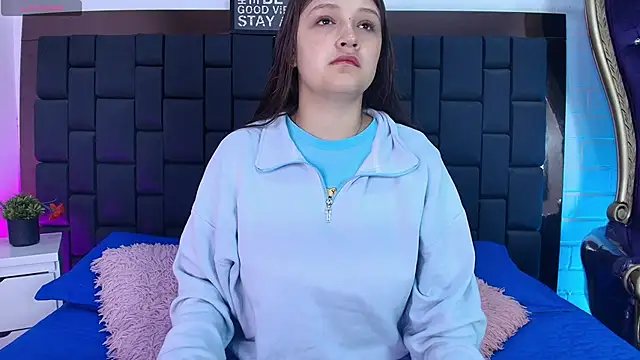 Krystal Heartss online show from 11-24-25, 01:00