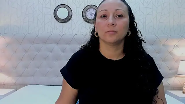 VaniaRose online show from 11-03-25, 02:51