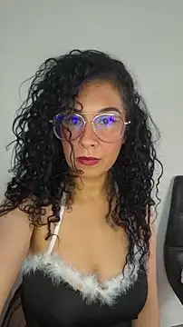 Snapshot of LondonHilton chatting on 02-10-26, 05:28 LondonHilton online show from 02-10-26, 05:28