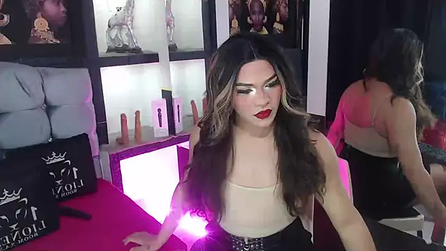 Snapshot of Sophia_hott01 chatting on 10-06-25, 12:46 Sophia hott01 online show from 10-06-25, 12:46