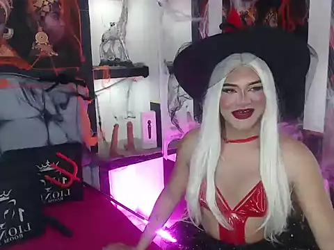 Snapshot of Sophia_hott01 chatting on 10-25-25, 12:02 Sophia hott01 online show from 10-25-25, 12:02