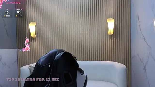 Skyler Gracee Tx online show from 12-05-25, 03:15