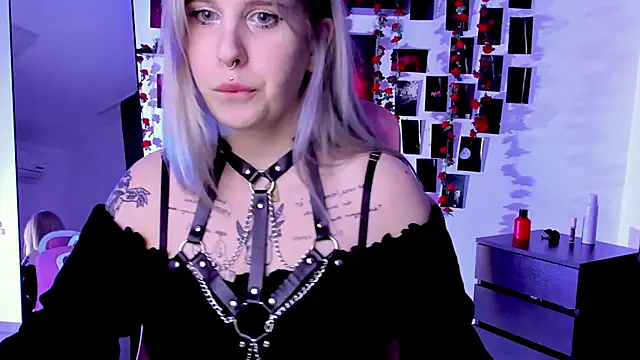 IngannaMorte online show from 10-16-25, 04:19