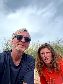 HOTkarenhot online show from 10-01-25, 12:55