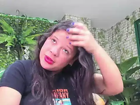 Snapshot of SofiaaBigBoobs chatting on 10-12-25, 12:26 SofiaaBigBoobs online show from 10-12-25, 12:26