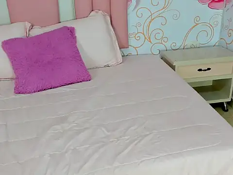 Snapshot of SofiaaBigBoobs chatting on 11-15-25, 12:02 SofiaaBigBoobs online show from 11-15-25, 12:02