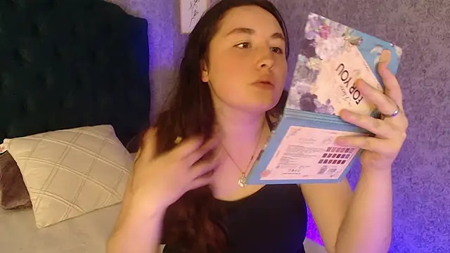 Snapshot of Vic_Taylor chatting on 10-10-25, 10:58 Vic Taylor online show from 10-10-25, 10:58