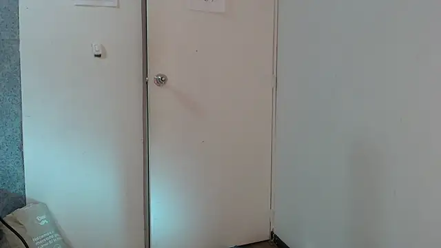 Snapshot of Vic_Taylor chatting on 12-04-25, 11:19 Vic Taylor online show from 12-04-25, 11:19