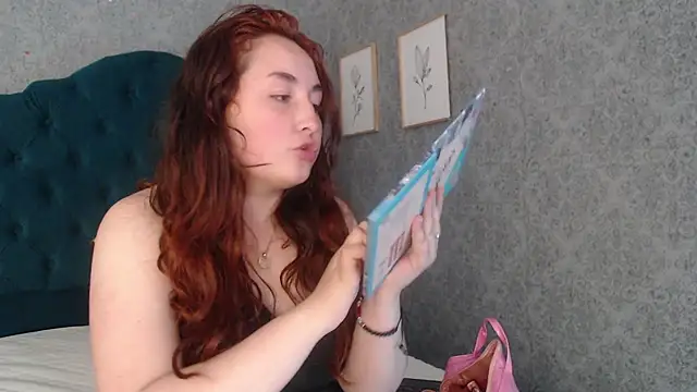 Snapshot of Vic_Taylor chatting on 12-17-25, 11:38 Vic Taylor online show from 12-17-25, 11:38