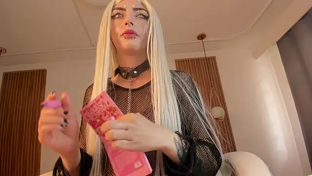 Snapshot of AsamiYaeko_ chatting on 10-09-25, 01:53 AsamiYaeko  online show from 10-09-25, 01:53