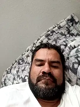 Snapshot of theking1_1 chatting on 10-18-25, 03:02 theking1 1 online show from 10-18-25, 03:02